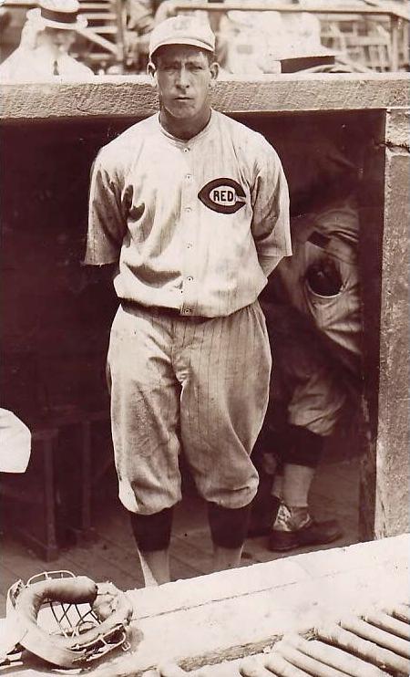 Dolf Luque, Cincinnati Reds, 1919 Stock Photo - Alamy